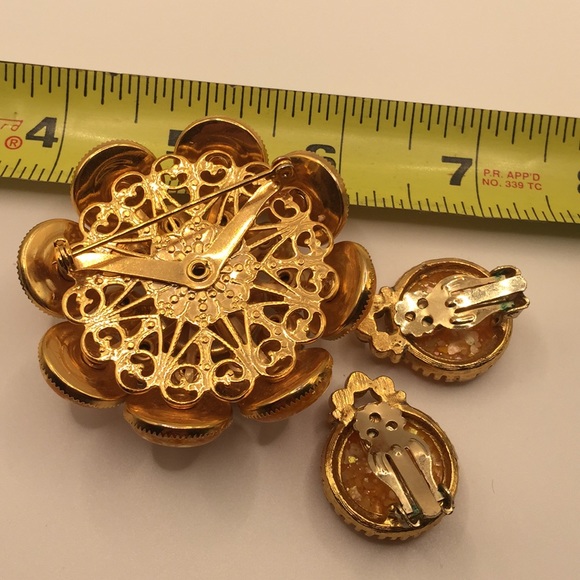 Vintage confetti lucite brooch, earrings - Picture 6 of 6